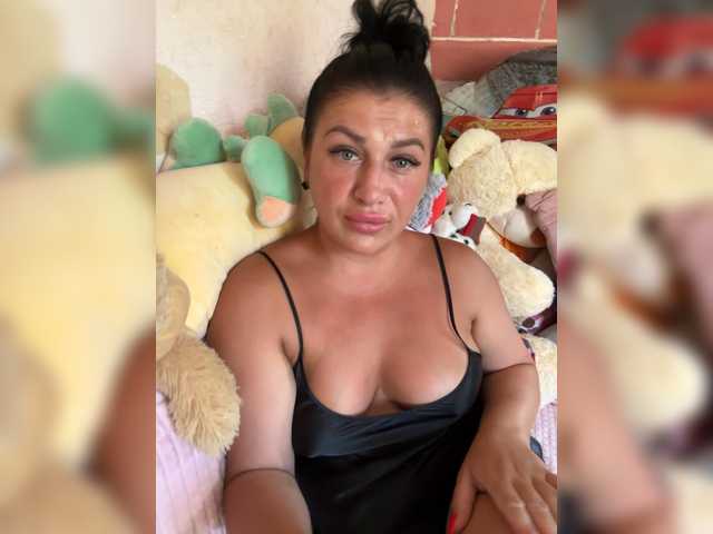 Ju--lia live webcam show