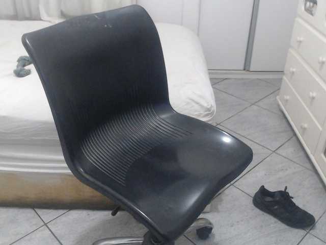 MysterBearMG live webcam show