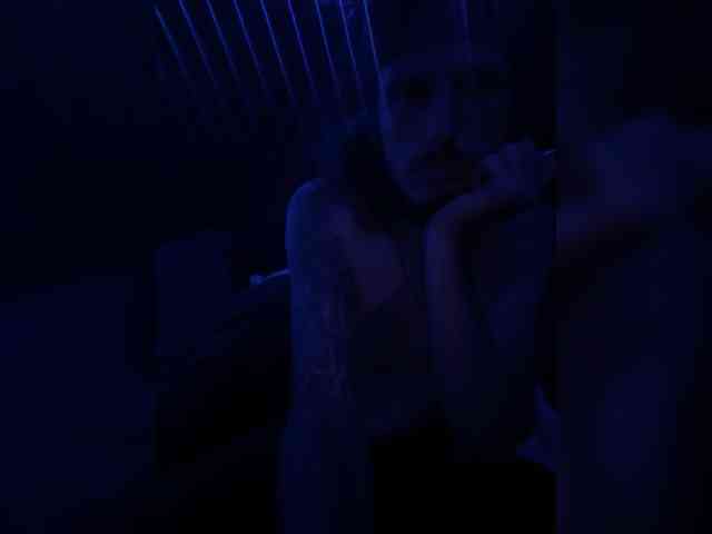 HornyStrangers webcam