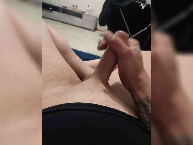 โมเดลนี้กำลังถ่ายทอดสดอยู่. Raul50