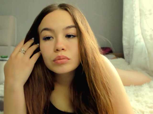 SaraKox live cam preview