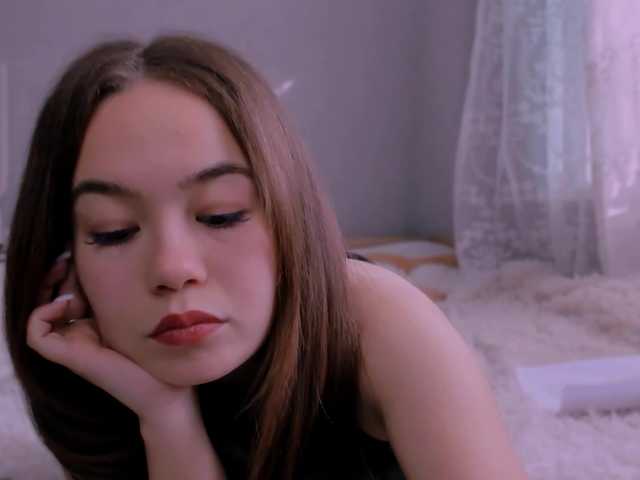 SaraKox — live female cam