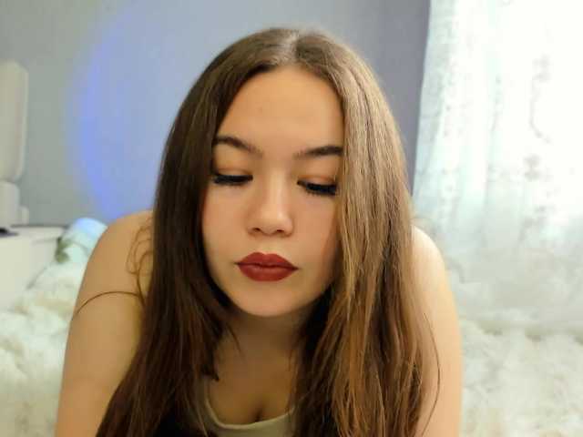 le modèle SaraKox est en webcam porno dans un show sur le site bongacams, il possède les tags suivants: Asian,Brunette,Shaved
