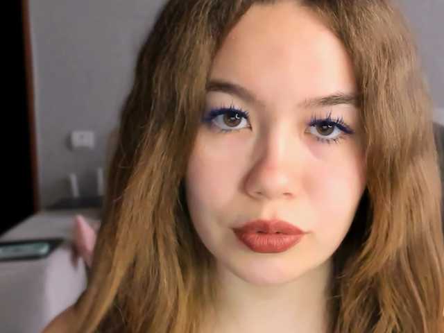 SaraKox's BongaCams show and profile