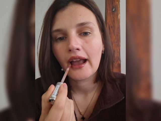 le modèle LisaLovHoney est en webcam porno dans un show sur le site bongacams, il possède les tags suivants: White/Caucasian,Brunette,Shaved