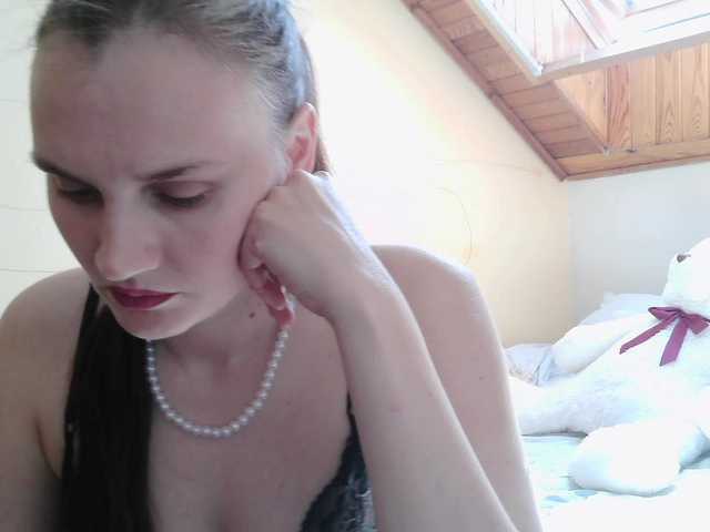 LisaLovHoney's BongaCams show and profile
