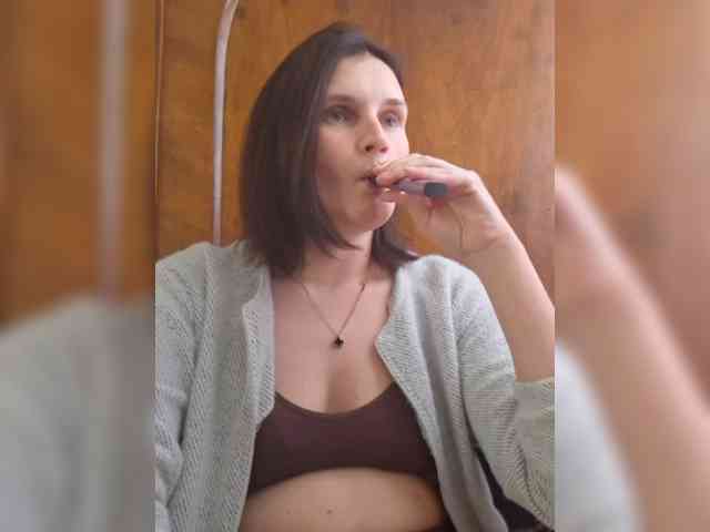 LisaLovHoney webcam