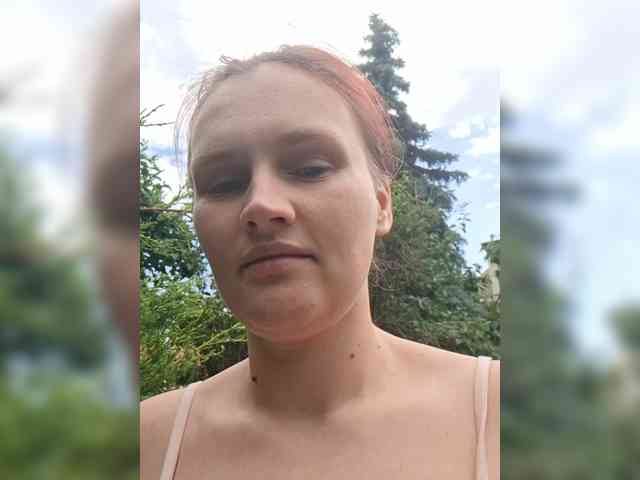 LisaLovHoney webcam
