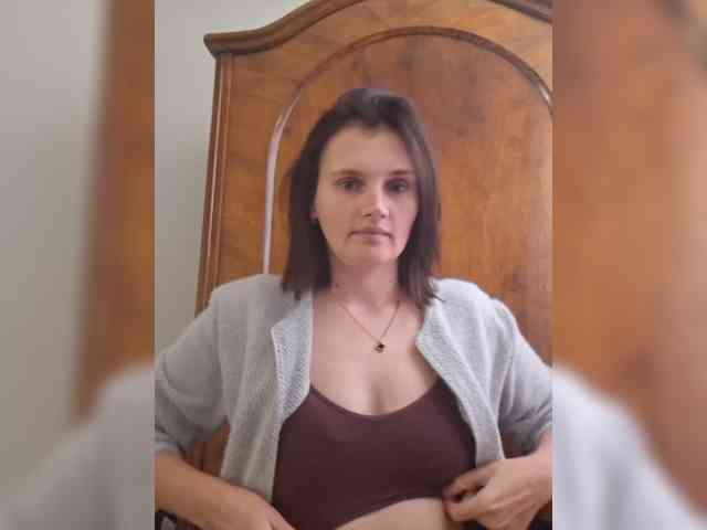 LisaLovHoney webcam