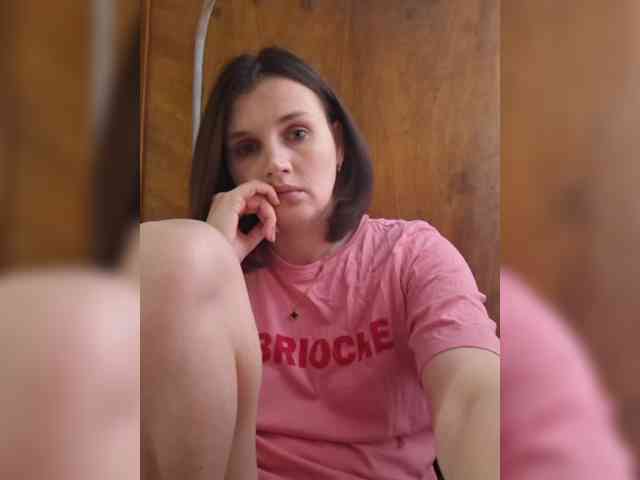 LisaLovHoney webcam