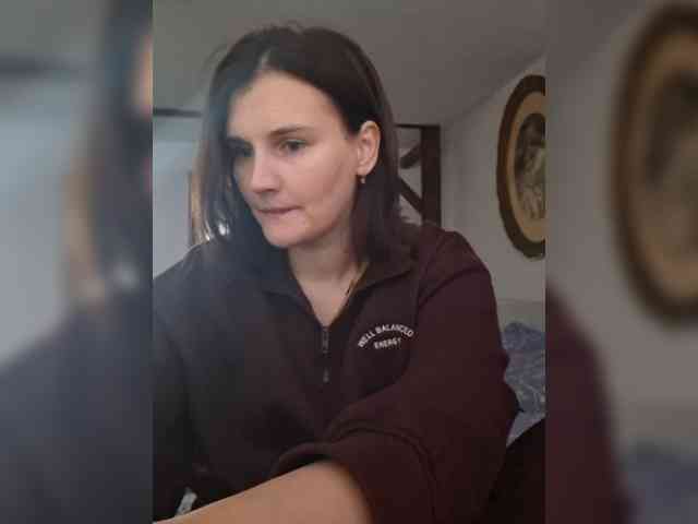 LisaLovHoney webcam