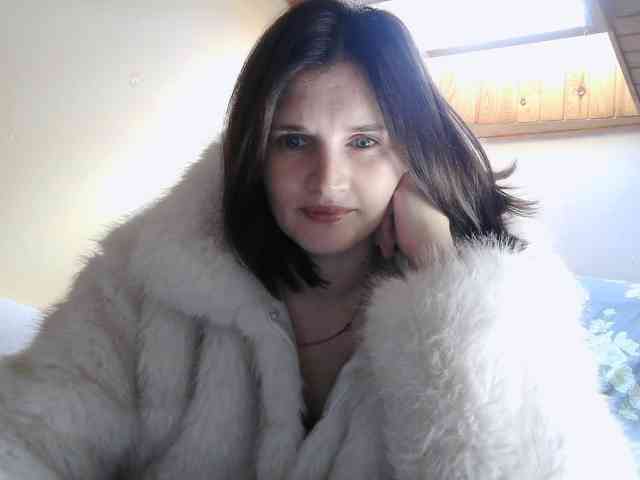LisaLovHoney webcam