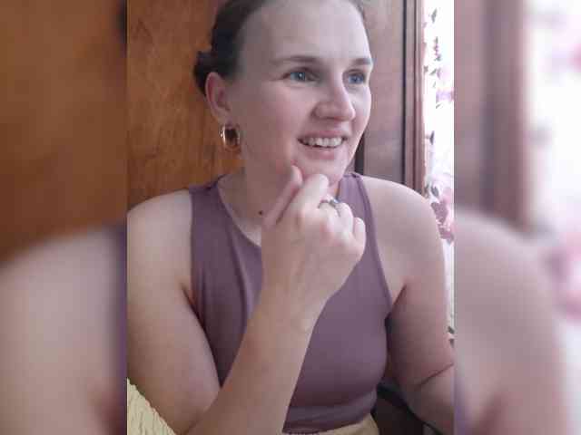 LisaLovHoney webcam