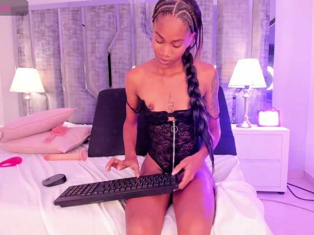 BellaGracee live cam on BongaCams