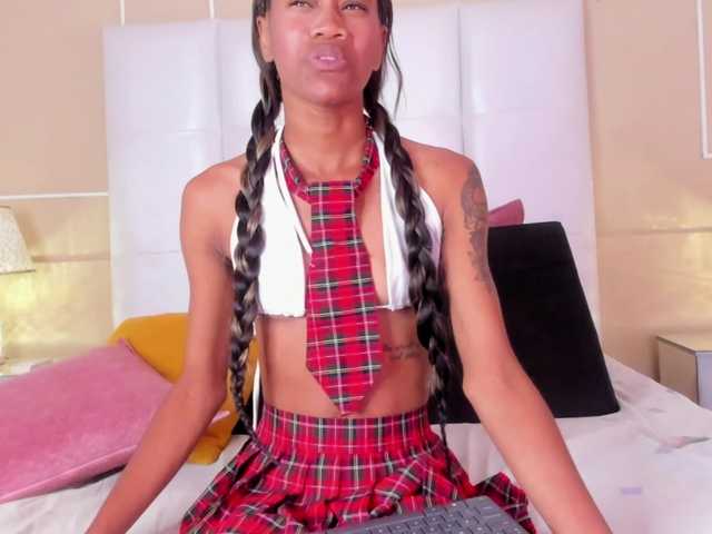 BellaGracee live cam on BongaCams