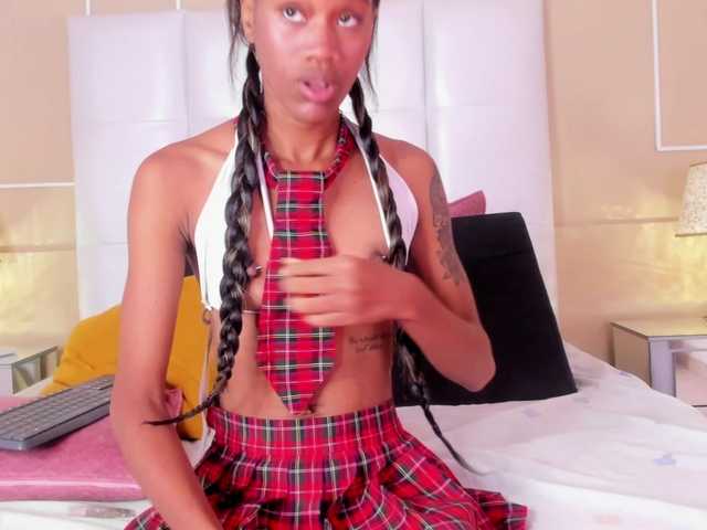 BellaGracee live cam on BongaCams