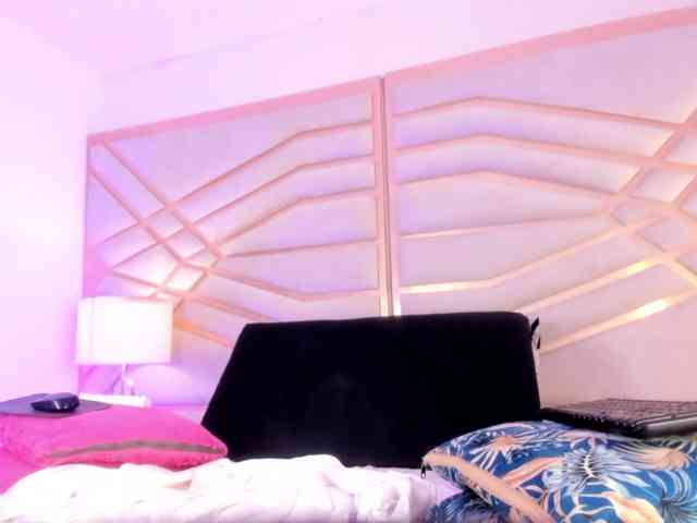 BellaGracee webcam