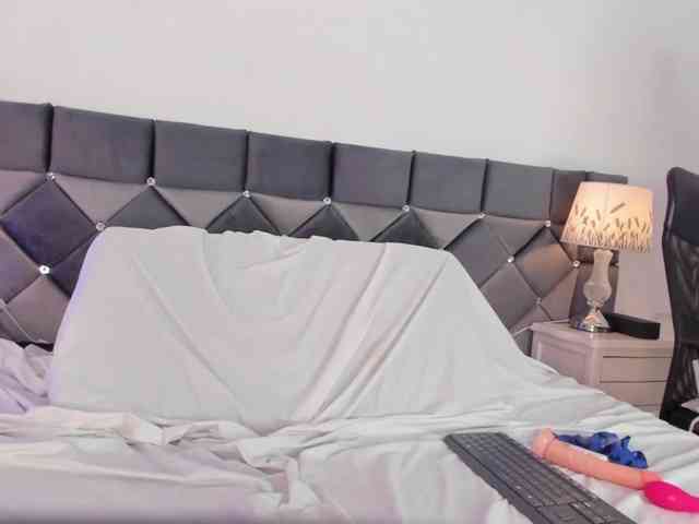 BellaGracee webcam
