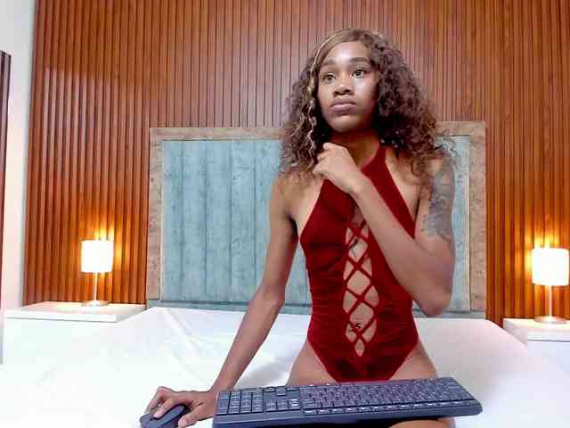 BellaGracee webcam