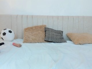 Naomii- Porn Show