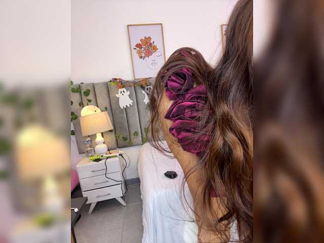 Naomii- live cam on BongaCams