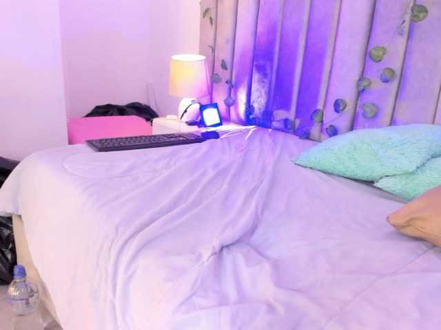 Naomii- live cam on BongaCams