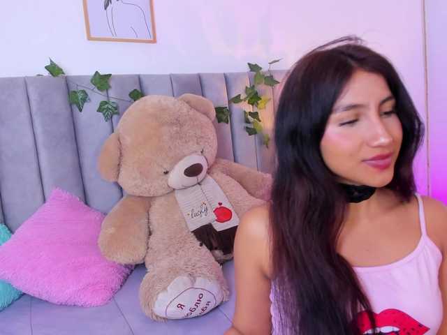 Naomii- live cam on BongaCams