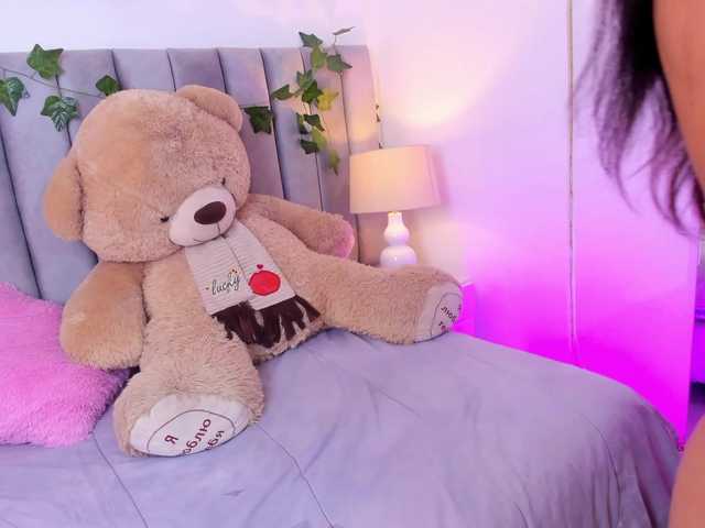 Naomii- live cam on BongaCams