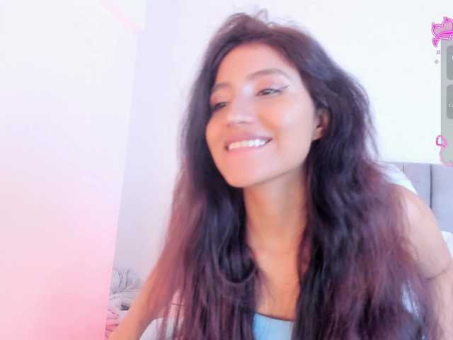 Naomii- live cam on BongaCams