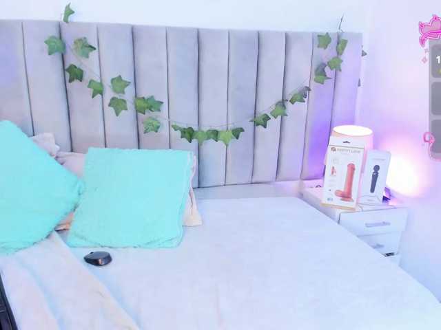 Naomii-, en vivo ahora en BongaCams