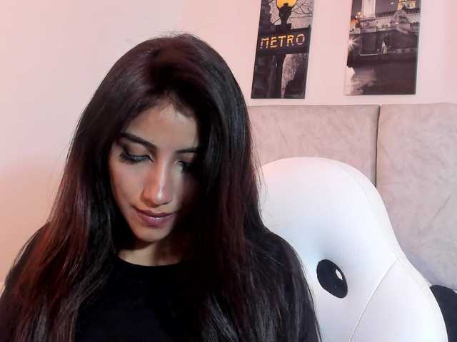 Naomii- live cam on BongaCams
