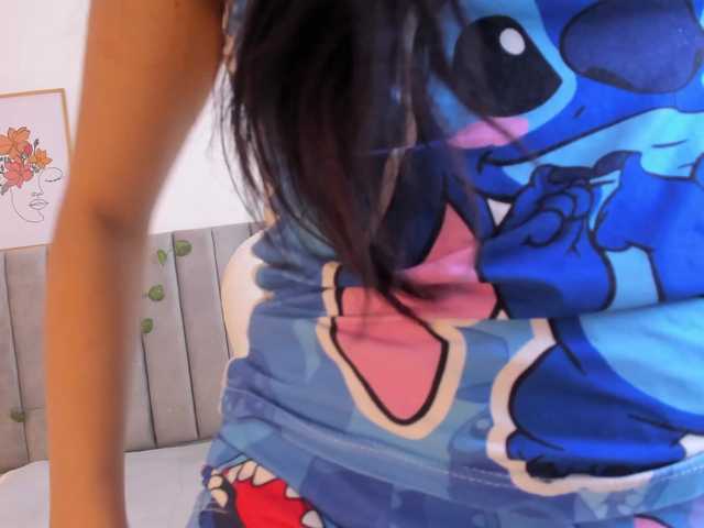 Naomii- live cam on BongaCams