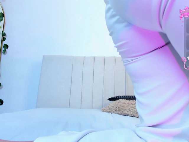 Naomii- live cam on BongaCams