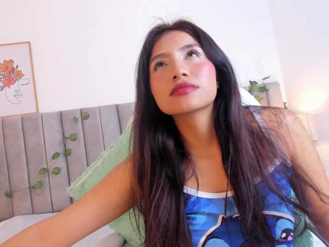 Naomii- live cam on BongaCams