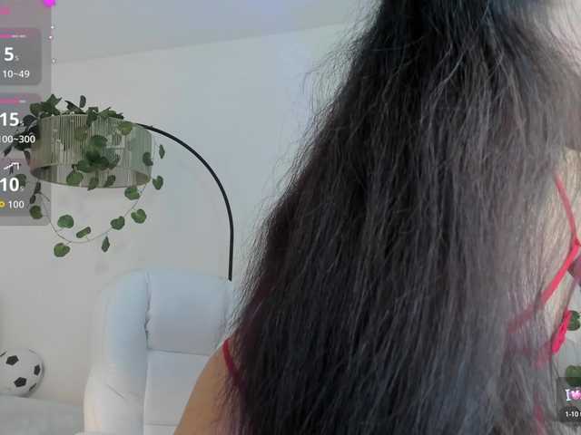 Naomii- live cam on BongaCams