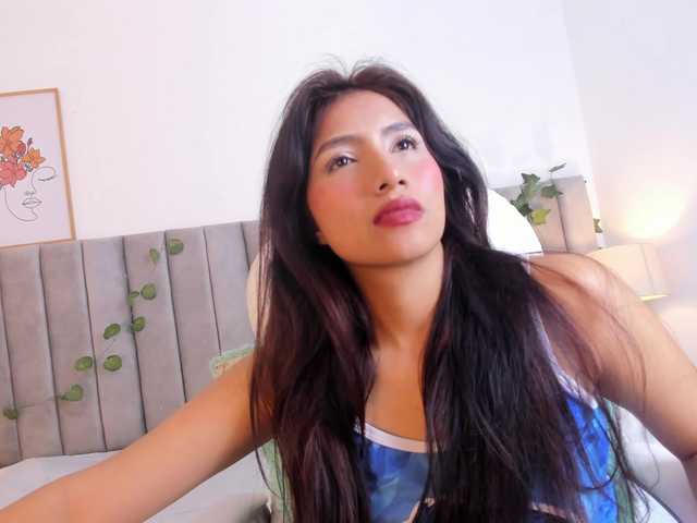 Naomii- Live Cam su BongaCams