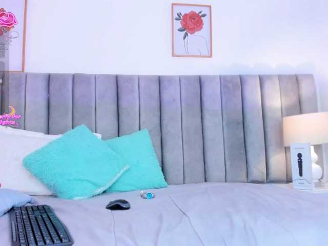 Naomii- live cam on BongaCams