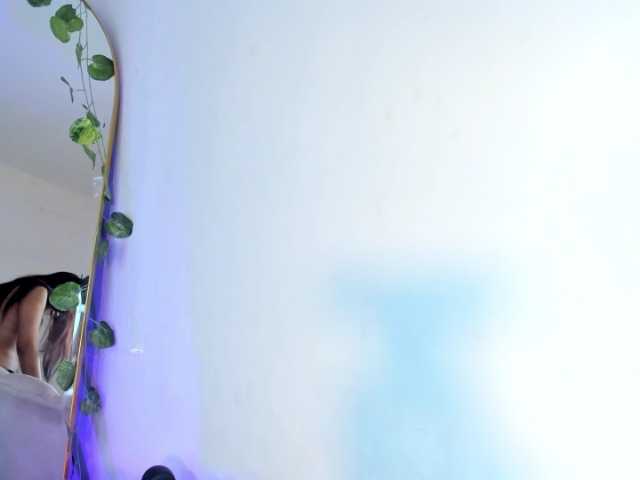 Naomii- live cam on BongaCams