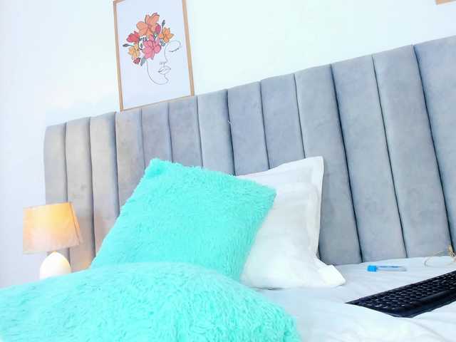 Naomii- live cam on BongaCams