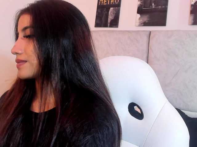 Naomii- live cam on BongaCams