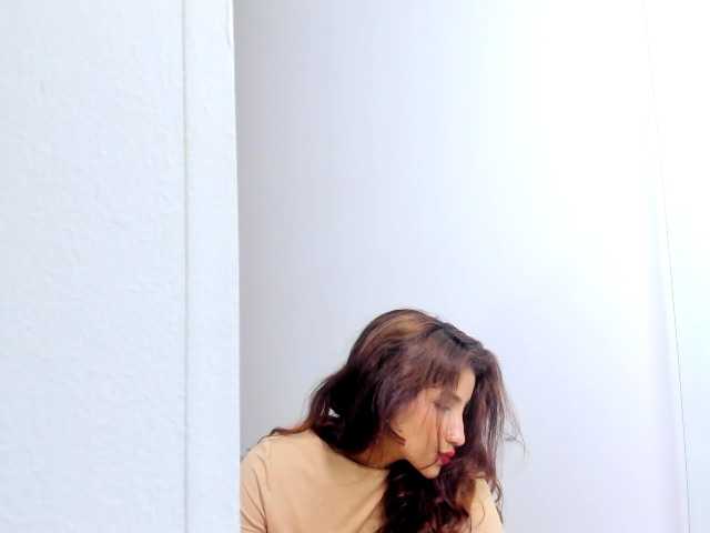 Naomii- live cam on BongaCams