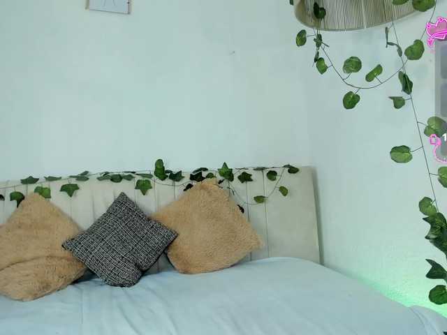 Naomii- live cam on BongaCams