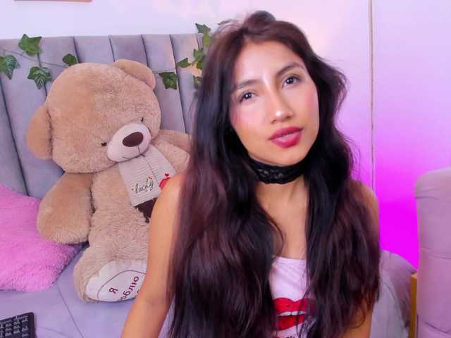Naomii- live cam on BongaCams