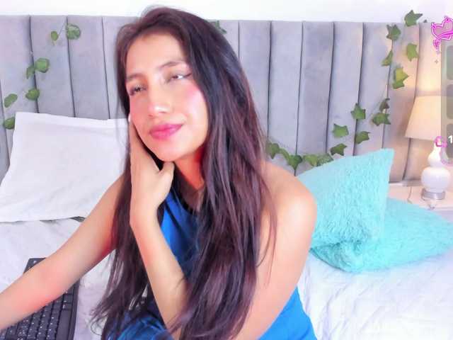 Naomii- live cam on BongaCams