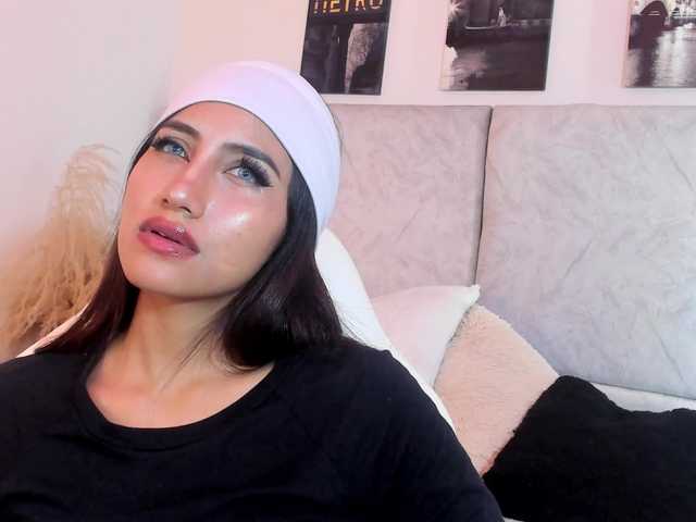 Naomii- live cam on BongaCams