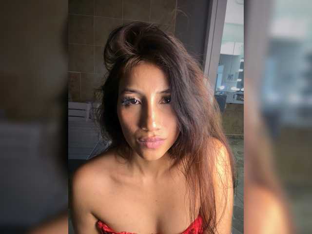 Naomii- live cam on BongaCams
