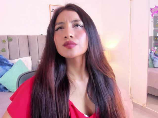 Naomii- live cam on BongaCams