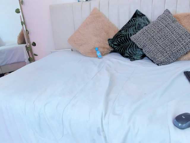 Naomii- live cam on BongaCams