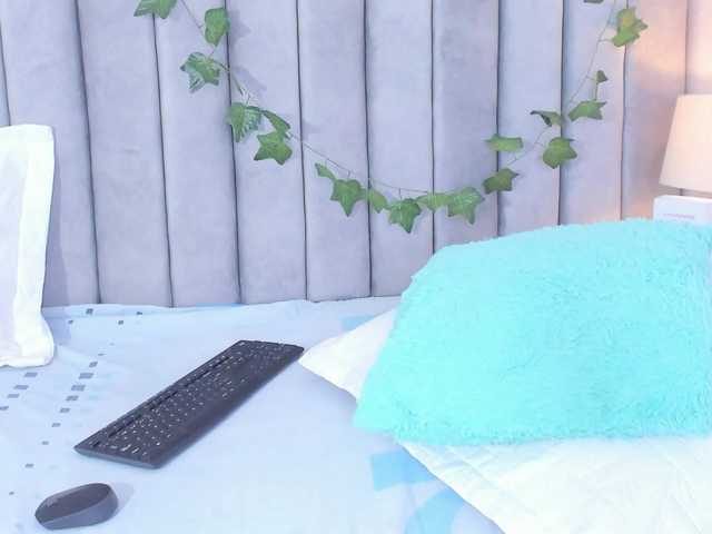 Naomii- live cam on BongaCams