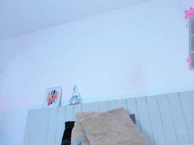 Naomii- live cam on BongaCams